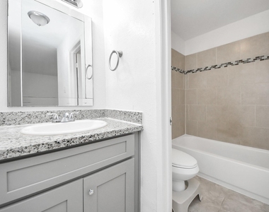 7410 La Place Drive - Photo Thumbnail 27
