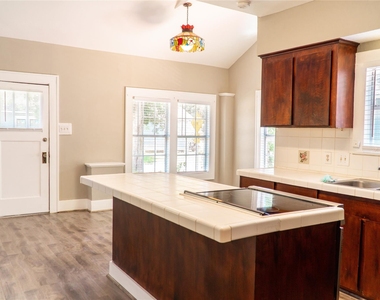 1138 Algregg Street - Photo Thumbnail 6