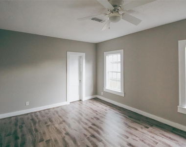 1138 Algregg Street - Photo Thumbnail 12