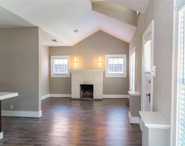 1138 Algregg Street - Photo Thumbnail 3