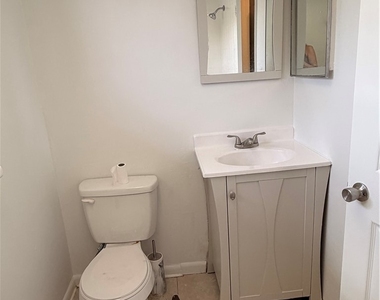 3318 Del Prado Boulevard S - Photo Thumbnail 8