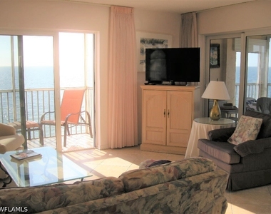 25750 Hickory Boulevard - Photo Thumbnail 6