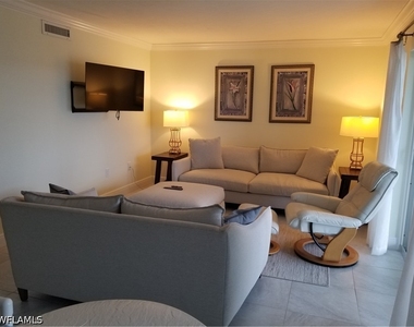25720 Hickory Boulevard - Photo Thumbnail 5