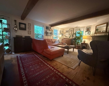 11 Hobbs - Photo Thumbnail 10