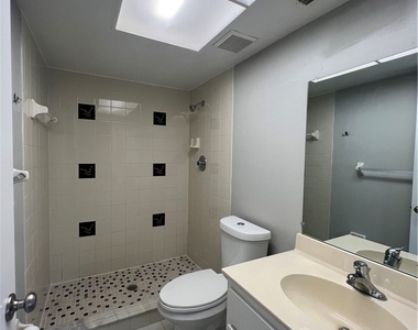 639 Se 13th Avenue - Photo Thumbnail 10
