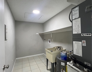 639 Se 13th Avenue - Photo Thumbnail 7