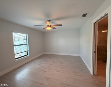 233 Sw 47th Terrace - Photo Thumbnail 20