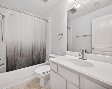 11811 Sunset Lake Court - Photo Thumbnail 33