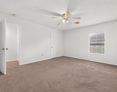 11811 Sunset Lake Court - Photo Thumbnail 36