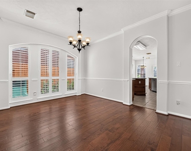 11811 Sunset Lake Court - Photo Thumbnail 5