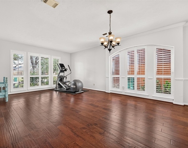 11811 Sunset Lake Court - Photo Thumbnail 6