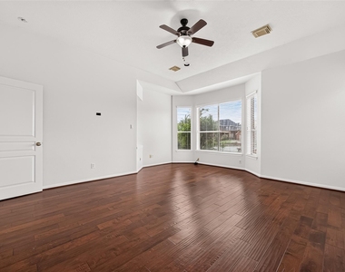 11811 Sunset Lake Court - Photo Thumbnail 21