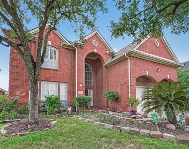 11811 Sunset Lake Court - Photo Thumbnail 2