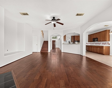 11811 Sunset Lake Court - Photo Thumbnail 10