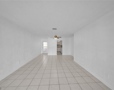 4824 Lucaya Drive - Photo Thumbnail 4