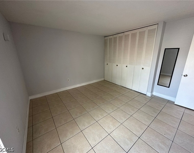 1830 Maravilla Avenue - Photo Thumbnail 8