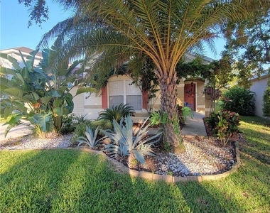 18141 Horizon View Boulevard - Photo Thumbnail 1