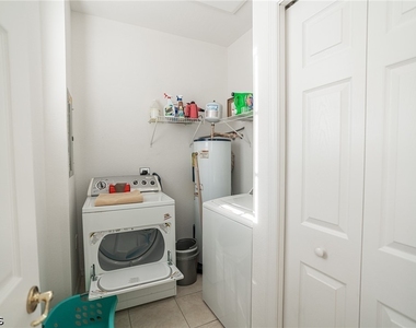 13841 Lake Mahogany Boulevard - Photo Thumbnail 38