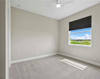 15927 Mulrion Boulevard - Photo Thumbnail 12