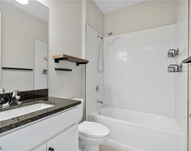 15927 Mulrion Boulevard - Photo Thumbnail 3