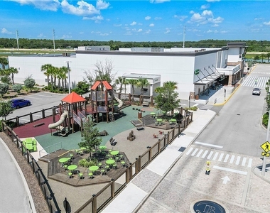 15927 Mulrion Boulevard - Photo Thumbnail 44