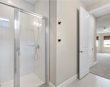 15927 Mulrion Boulevard - Photo Thumbnail 20