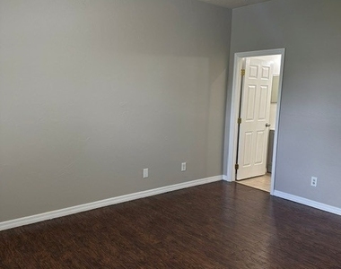 124 Pine Lane - Photo Thumbnail 12