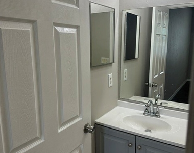 124 Pine Lane - Photo Thumbnail 14