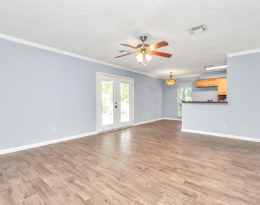 13627 Greenridge Drive - Photo Thumbnail 6