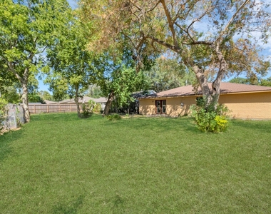 13627 Greenridge Drive - Photo Thumbnail 33