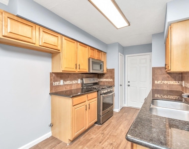 13627 Greenridge Drive - Photo Thumbnail 14