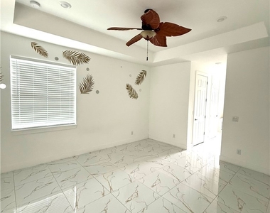 401 Prospect Avenue - Photo Thumbnail 8
