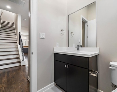 128 Pierce Street - Photo Thumbnail 8