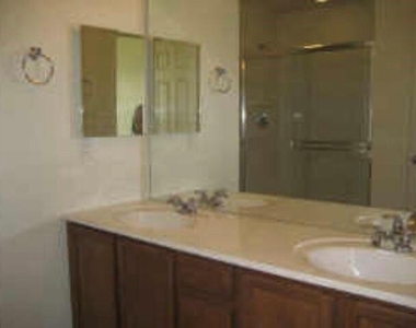 3310 Jib Court - Photo Thumbnail 11