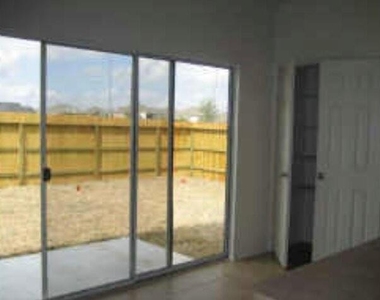 3310 Jib Court - Photo Thumbnail 9