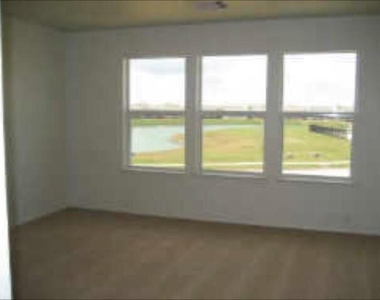 3310 Jib Court - Photo Thumbnail 7