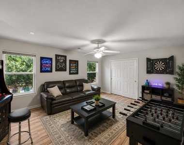 2702 Youpon Lake Court - Photo Thumbnail 12