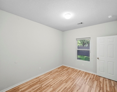 2702 Youpon Lake Court - Photo Thumbnail 29