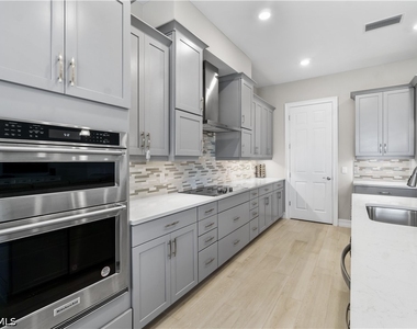 18684 Ensenada Drive - Photo Thumbnail 8