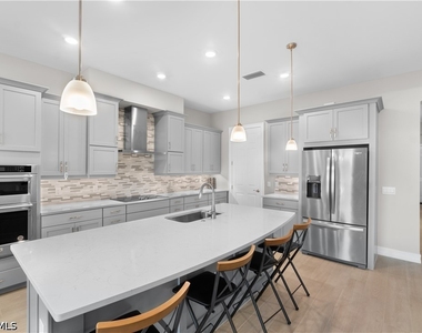 18684 Ensenada Drive - Photo Thumbnail 7