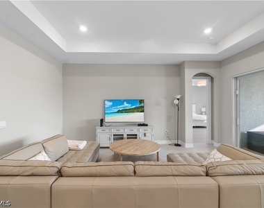 18684 Ensenada Drive - Photo Thumbnail 4