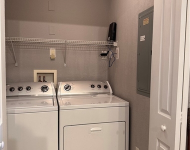 12975 Positano Circle - Photo Thumbnail 15
