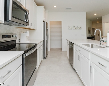 5682 Mayflower Way - Photo Thumbnail 8