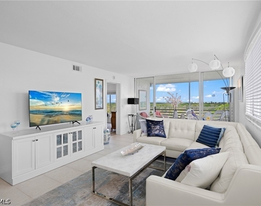 15171 Cedarwood Lane - Photo Thumbnail 3