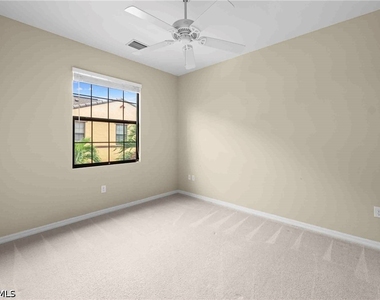 9050 Capistrano Street N - Photo Thumbnail 21
