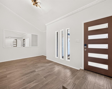 1002 Kenforest Drive - Photo Thumbnail 16