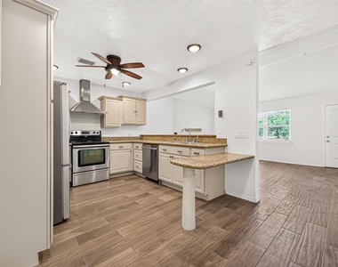 1002 Kenforest Drive - Photo Thumbnail 26