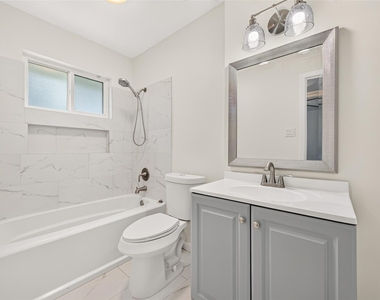 1002 Kenforest Drive - Photo Thumbnail 36