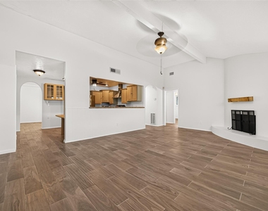 1002 Kenforest Drive - Photo Thumbnail 19