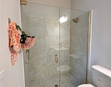 15719 Cortina Street - Photo Thumbnail 15